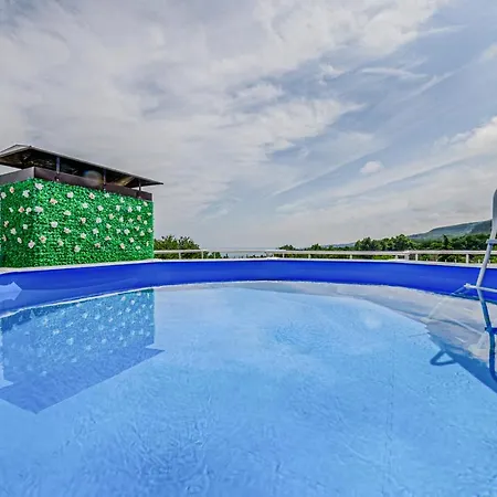 Panorama Sky - 2r Guest house